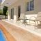 Nissi Sapphire Villa