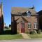 Seaview Cottage at The Bay Filey, sleeps 4, up to 2 dogs welcome for free - Filey