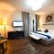 Seven Seas Hotel