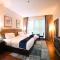Seven Seas Hotel