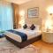 Seven Seas Hotel