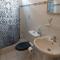 Aux portes de la Soufrière, Baillif
