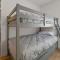 Big Bear Cottage - Walk to Lake, Smart TV, Fireplace, Deck - بيغ بير لاكي