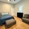 Luxury Lake Front Retreat on Cedar Creek Lake - Trinidad
