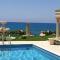 Luxury Beachfront Villa with a Pool