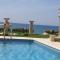 Luxury Beachfront Villa with a Pool