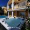 Villa with a Pool and Jacuzzi - Alanya