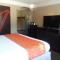 Howard Johnson by Wyndham Historic Lake Charles