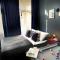 Cinematic Apartment with Pool Table & Cinema room in the heart of Prague - 布拉格
