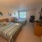 Oceanfront condo, ocean view and indoor pool - Virginia Beach