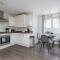 Comfortable 2-Bed Home with Parking & Fast Wi-Fi! - 米尔顿凯恩斯