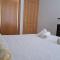 Apartamentos Maria Cristina con parking gratis