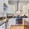 412B The Chesapeake House Spacious 4 BR Townhouse Walking Distance to the Beach - فرجينيا بيتش