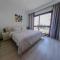 Porto New Cairo - Nyoum compound Modern 2-Bedroom, Prime Location - 开罗