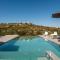 Elegant villa with mountain views & pool - Mikra Anogia