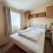 Caravan With Decking At Manor Park In Hunstanton, Sleeps 6 Ref 23045B - Hunstanton
