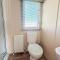Lovely Caravan With Decking At Manor Park In Hunstanton Ref 23091T - 亨斯坦顿