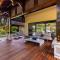 Villa Serenity Cove by IHR - بيل أومبير