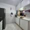 CASA A 20 METROS DA PRAIA DE TOQUE TOQUE GRANDE COM AR COND WiFi EXT ATE A PRAIA - 圣塞巴斯蒂安