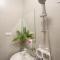 Home of Serenity - 3 BR & 3 baths - 1' to Hoan Kiem Lake & Old Quarter - Hanoi