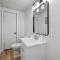Fireside Haven - Hot Tub & Downtown Walkable - كاستر