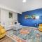 Hot Tub Hideout- Private & Downtown Access - كاستر