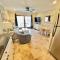 Oceanfront 1 Bedroom Oasis Breakers 208 - 希尔顿黑德岛