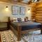 Stunning Log Cabin Getaway at The Hannu Haus - 艾恩伍德