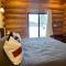 Stunning Log Cabin Getaway at The Hannu Haus - 艾恩伍德