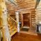 Stunning Log Cabin Getaway at The Hannu Haus - 艾恩伍德