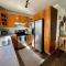 Downtown Green Room at Villages on Aurora - آيرونوود