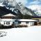 Charming holiday home with Whirlpool - 洛伊塔施