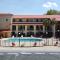 Tricove Inn & Suites