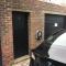 BRIGHTON BEACH APARTMENT Parking Free On-site EV
