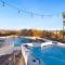 Heated Pool and Jacuzzi, Scenic Mountain View, Lux and Cozy, - 卡顿伍德