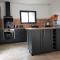 PINE and house DIRECTION with private jacuzzi - - 伊斯特尔