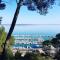 PINE and house DIRECTION with private jacuzzi - - 伊斯特尔