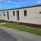 Light and Airy 2 Bedroom Mobile Home - Aberystwyth