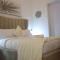 Relaxing 2BR Stay in Masdar City with Free Parking - 阿布扎比