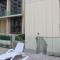 Relaxing 2BR Stay in Masdar City with Free Parking - 阿布扎比