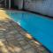 Large and cozy house in Guapimirim, 04 rooms and swimming pool, completely walled - 瓜皮米林