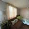 Private room with Lake view and pool bar - Quinalaglagon