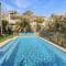 Coastal Upper-Level Home with Shared Pool Access - Batehaven