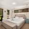 Spacious Farm Stay Style Home with Pool & Garden - 黄金海岸