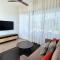 Beachfront Chic Penthouse - Black River