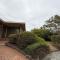homey space Spacious Four-Bedroom, Free Parking, Family Preferred - Glen Waverley