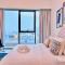 Canal Front - Luxury 2BR Stay in Al Wasl - 迪拜
