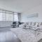 Luxury 1 Bed Apt in Golf Views