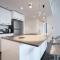 Luxury 1 Bed Apt in Golf Views