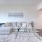 Luxury 1 Bed Apt in Golf Views